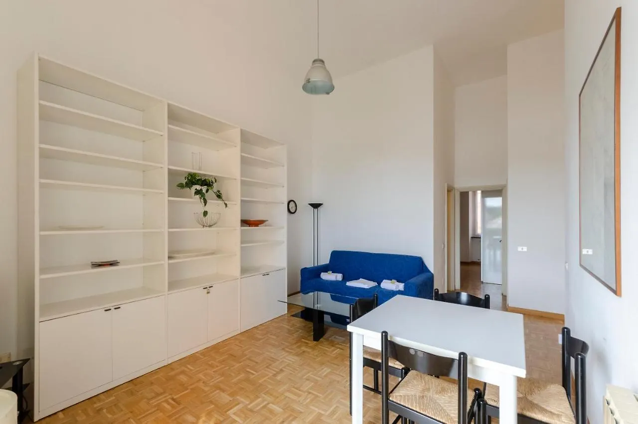 Joivy Kiosk Opera House Apartment Rapallo