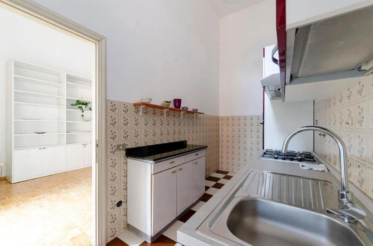 Joivy Kiosk Opera House Apartment Rapallo