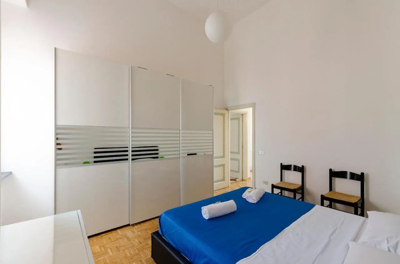 Joivy Kiosk Opera House Apartment Rapallo
