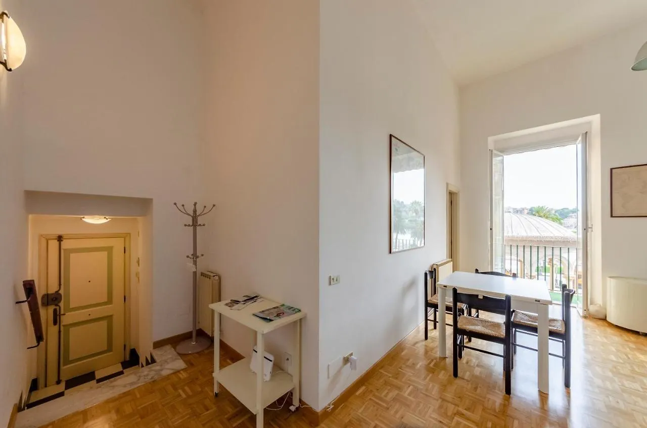 Joivy Kiosk Opera House Apartment Rapallo Italy
