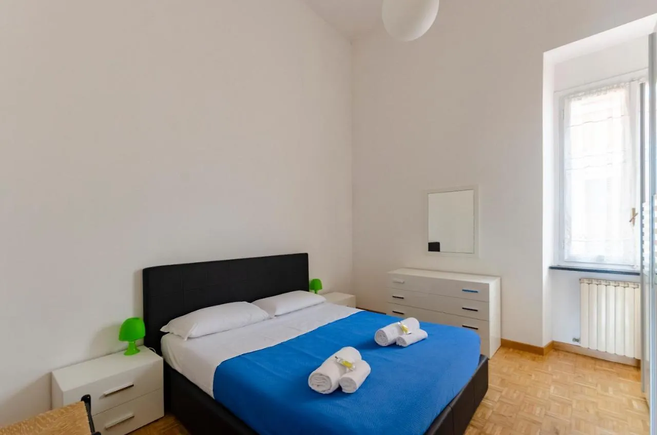 Joivy Kiosk Opera House Apartment Rapallo Italy