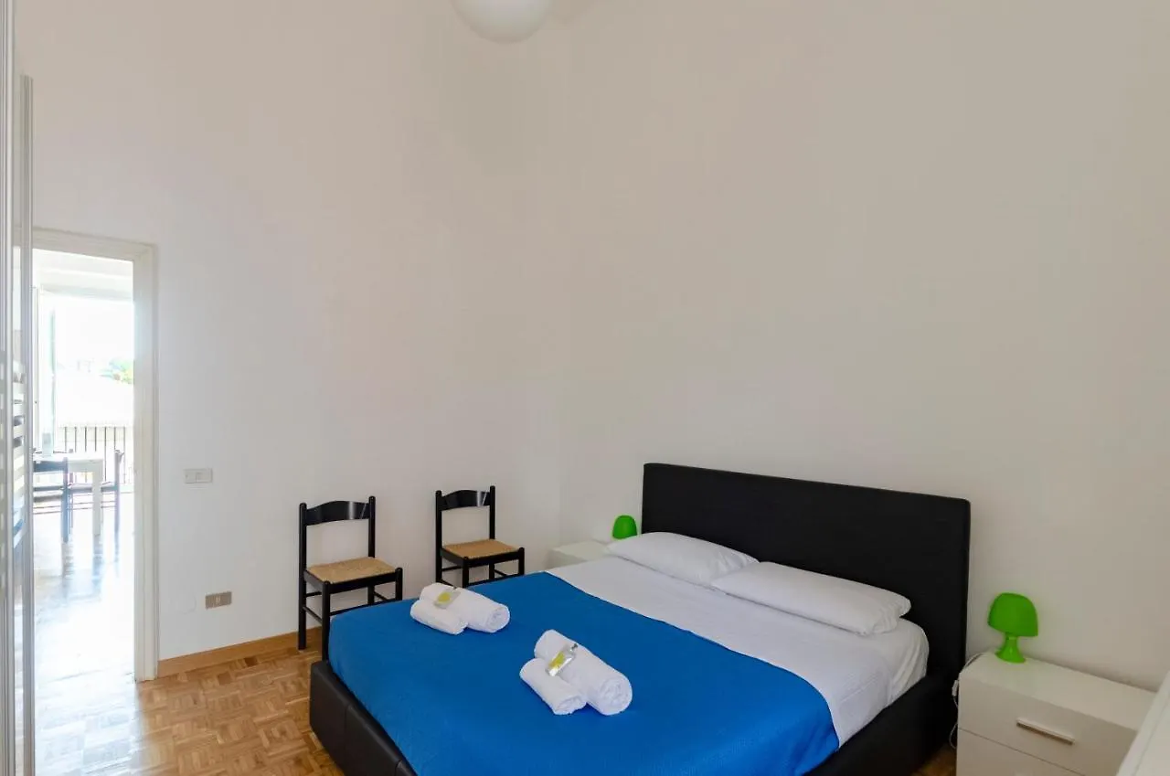 Joivy Kiosk Opera House Apartment Rapallo 0*,