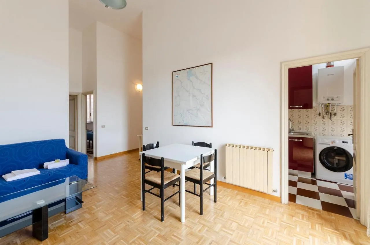 Joivy Kiosk Opera House Apartment Rapallo