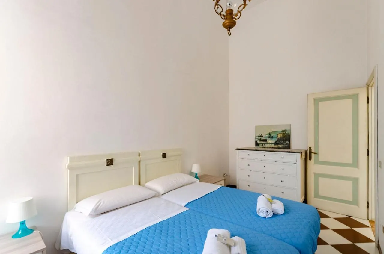 Joivy Kiosk Opera House Apartment Rapallo