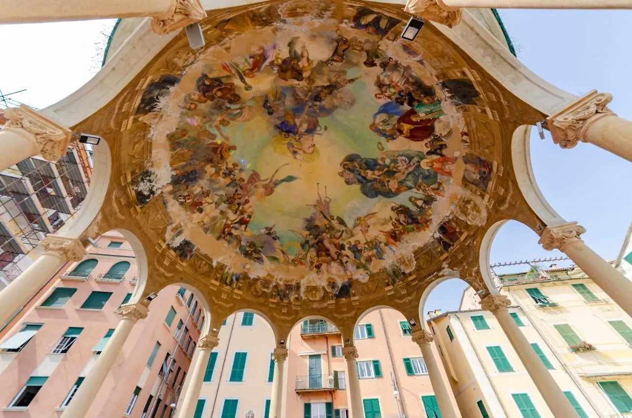 Joivy Kiosk Opera House Apartment Rapallo